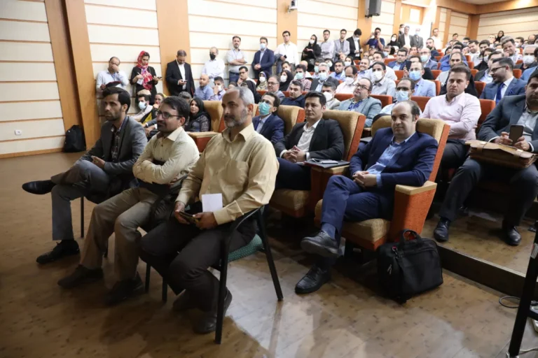 سمینار سازمانی هفت شاه کلید کار تیمی در مراسم کنفرانس مدیریت پروژه در 1401